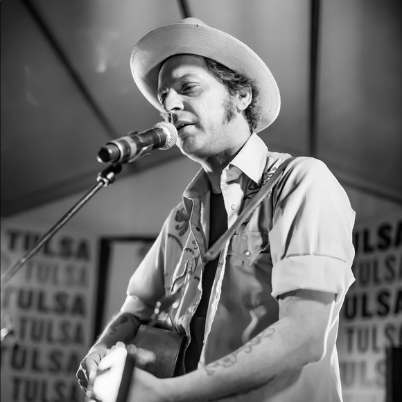 Meet your Posher, Wink - Picture 1 of 1